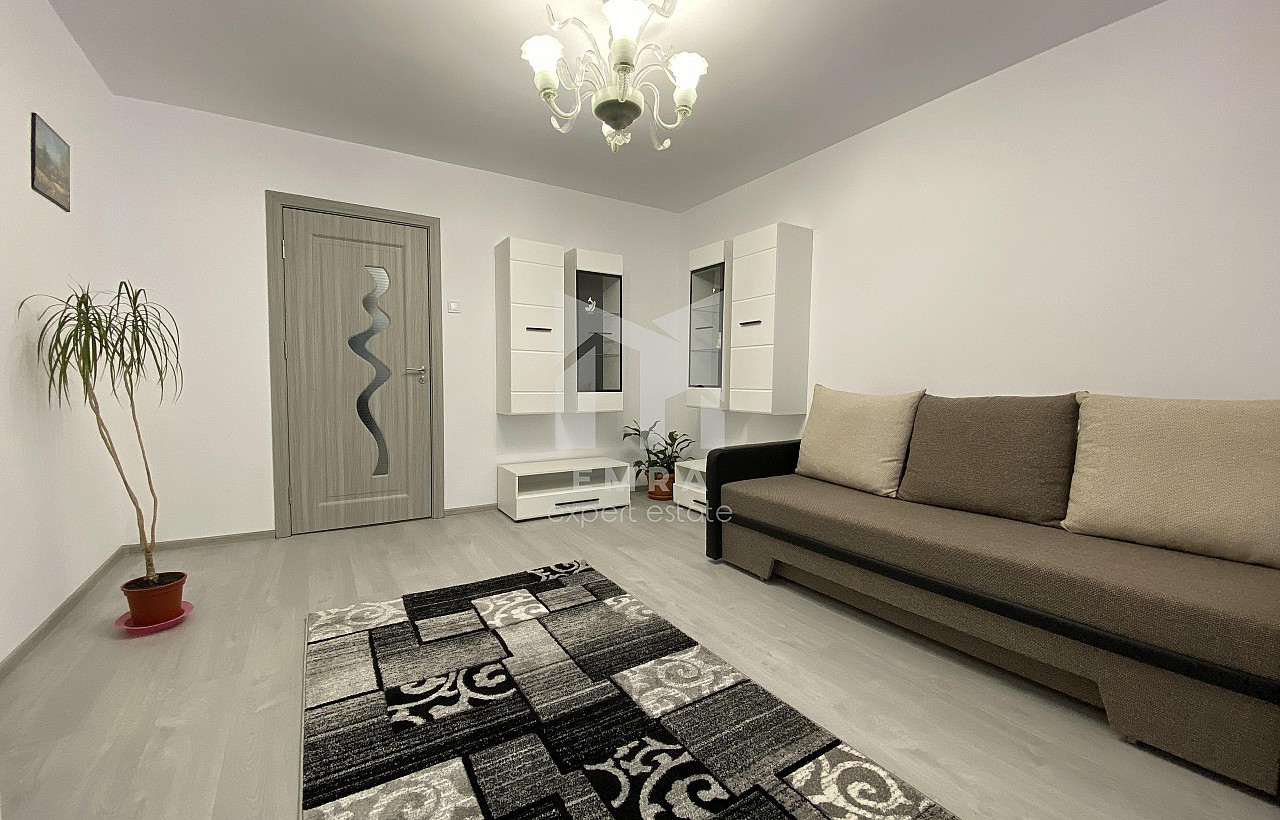 De închiriat apartament 3 camere Mures, Târgu Mureș, Dâmbul Pietros - stânga