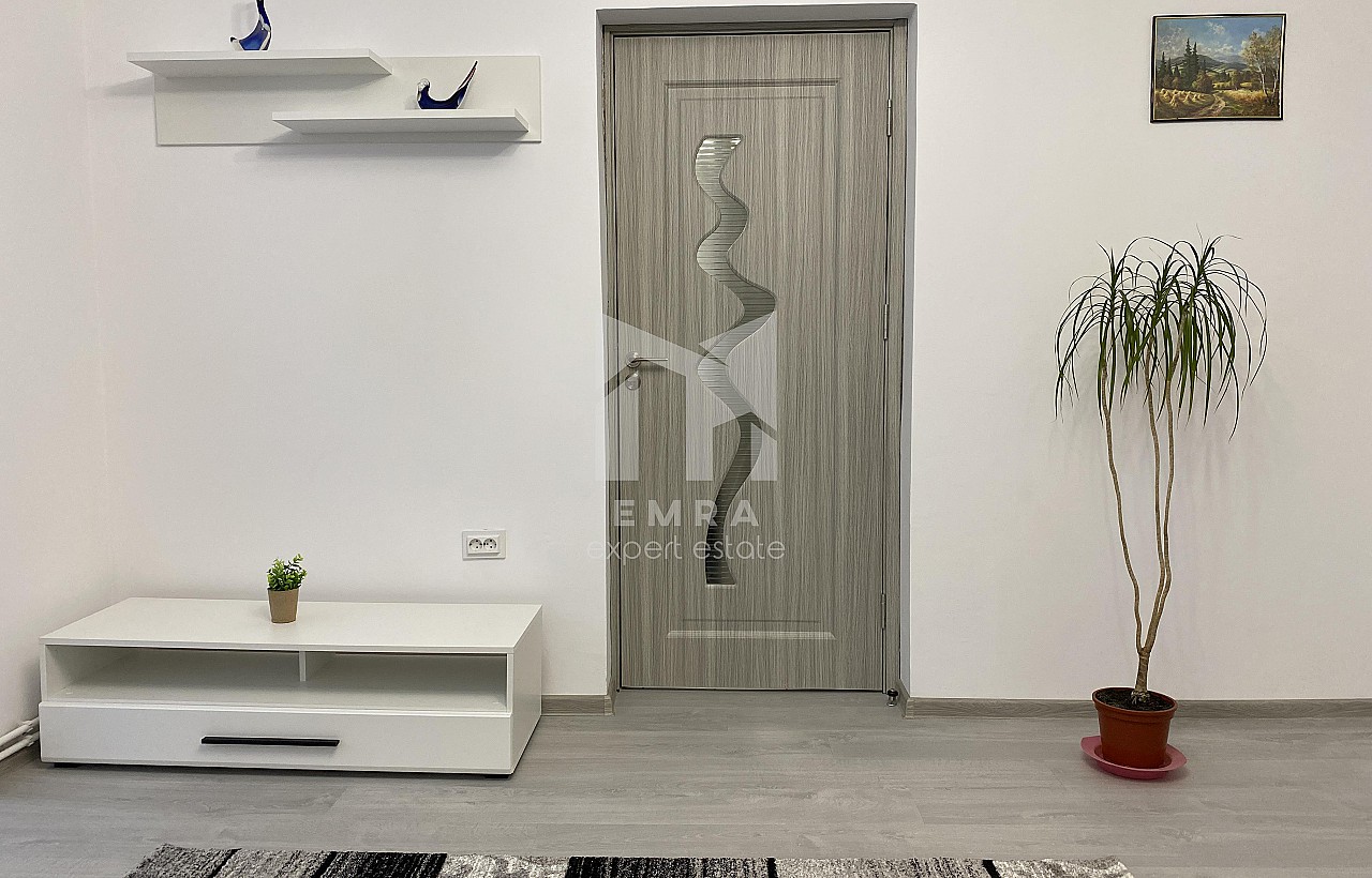 De închiriat apartament 3 camere Mures, Târgu Mureș, Dâmbul Pietros - stânga