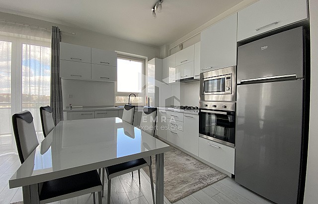 De închiriat apartament 3 camere Mures, Târgu Mureș, Bălcescu - Libertății