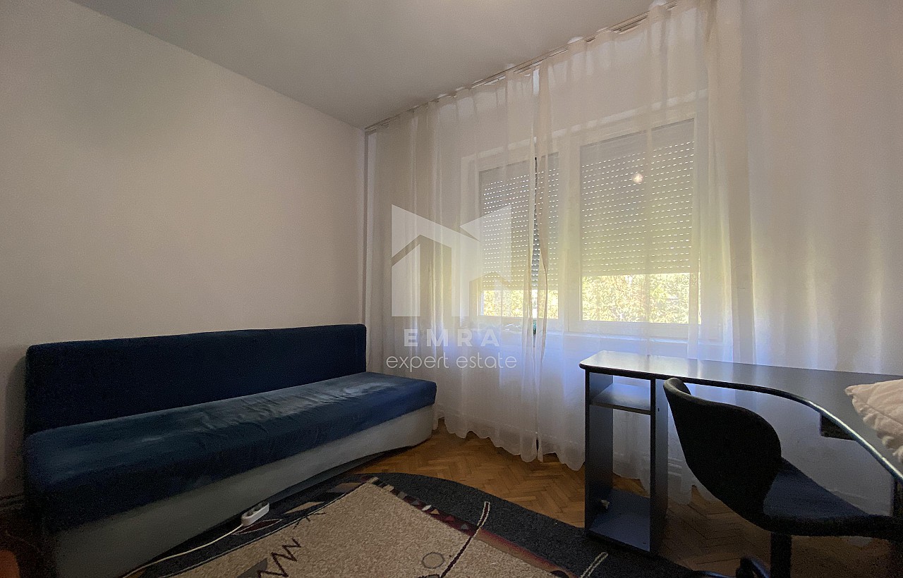 De închiriat apartament 4 camere Mures, Târgu Mureș, Cornișa - Platou
