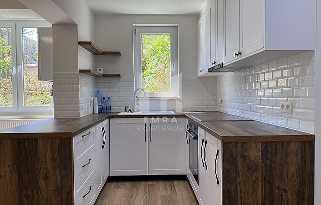 De închiriat apartament 3 camere Mures, Târgu Mureș, Mureșeni