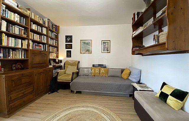 De vânzare apartament 3 camere Mures, Târgu Mureș, Dâmbul Pietros - stânga