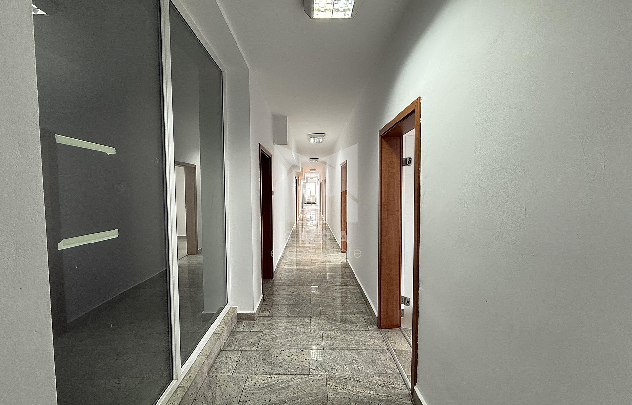 De închiriat birou Mures, Târgu Mureș, Trandafirilor - Grand - Bolyai