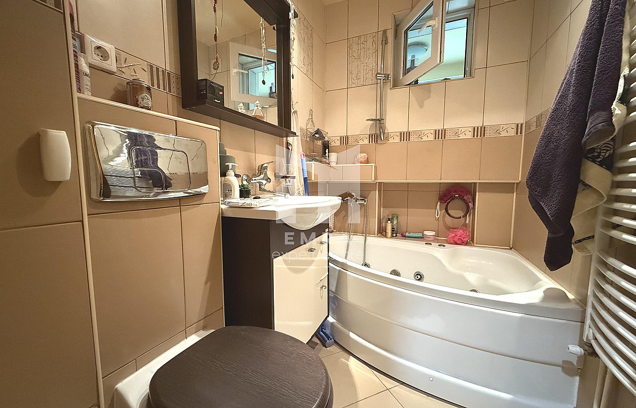 De vânzare apartament 3 camere Mures, Târgu Mureș, Tudor Vechi - Dacia