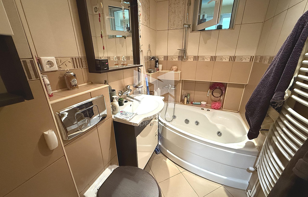 De vânzare apartament 3 camere Mures, Târgu Mureș, Tudor Vechi - Dacia