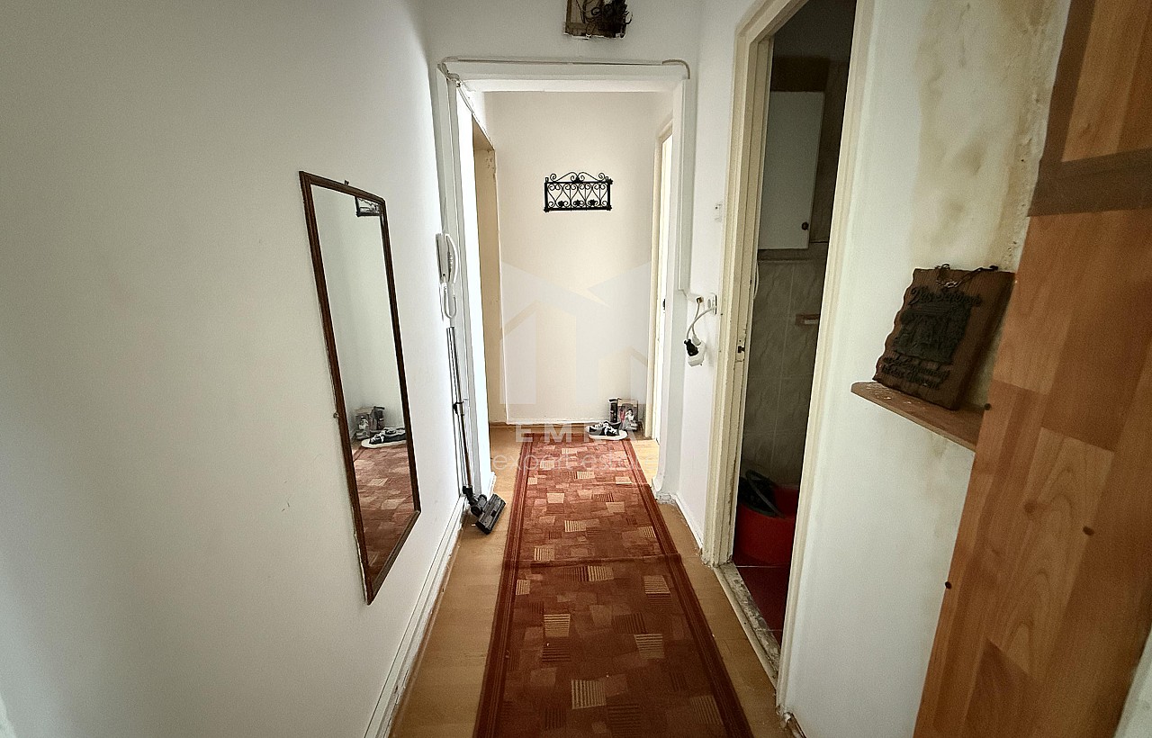De vânzare apartament 3 camere Mures, Târgu Mureș, Mureșeni