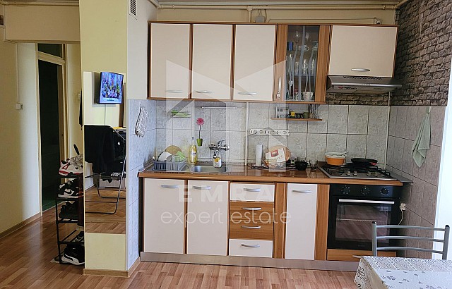 De vânzare apartament 3 camere Mures, Târgu Mureș, Pandurilor - Banat - Transilvania