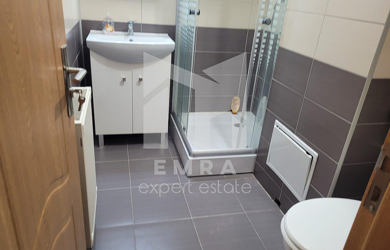 De închiriat apartament 4 camere Mures, Târgu Mureș, Cutezanței - Livezeni