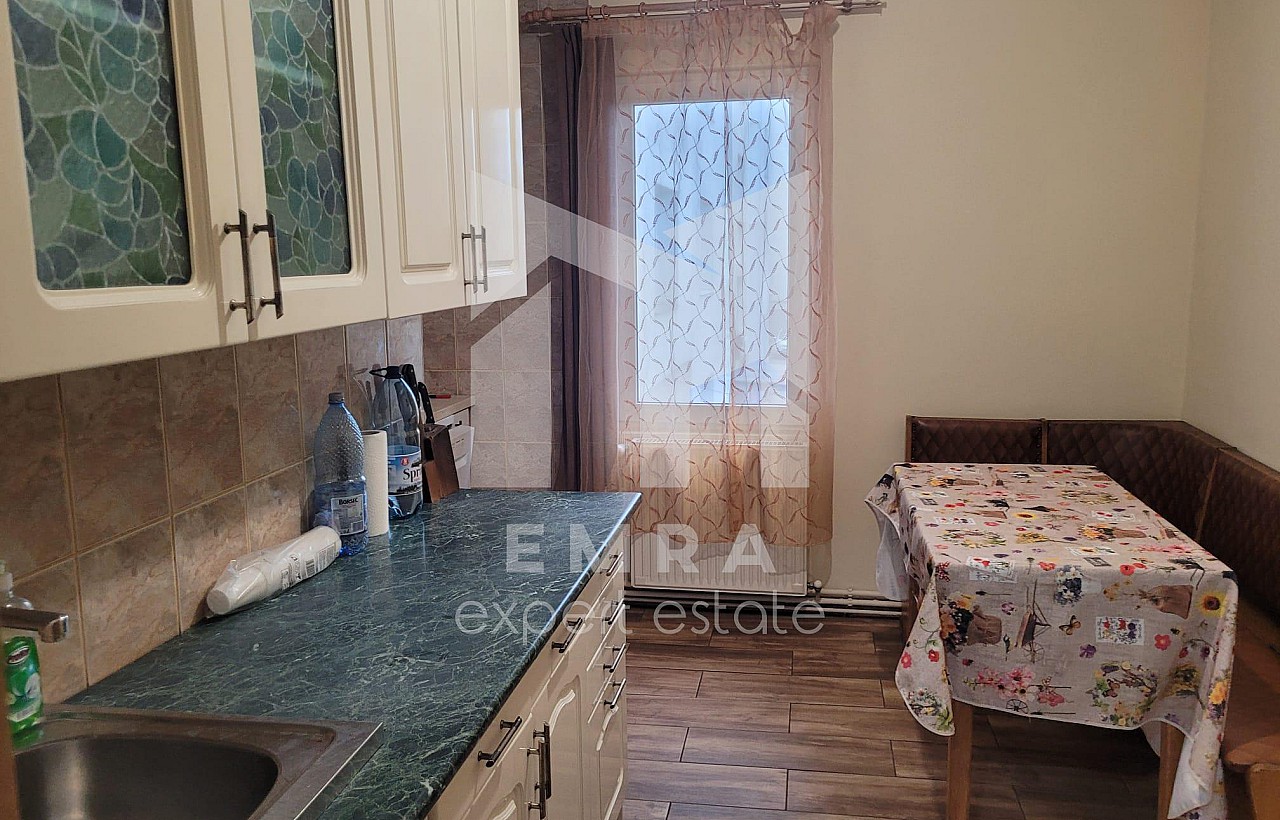 De închiriat apartament 4 camere Mures, Târgu Mureș, Cutezanței - Livezeni