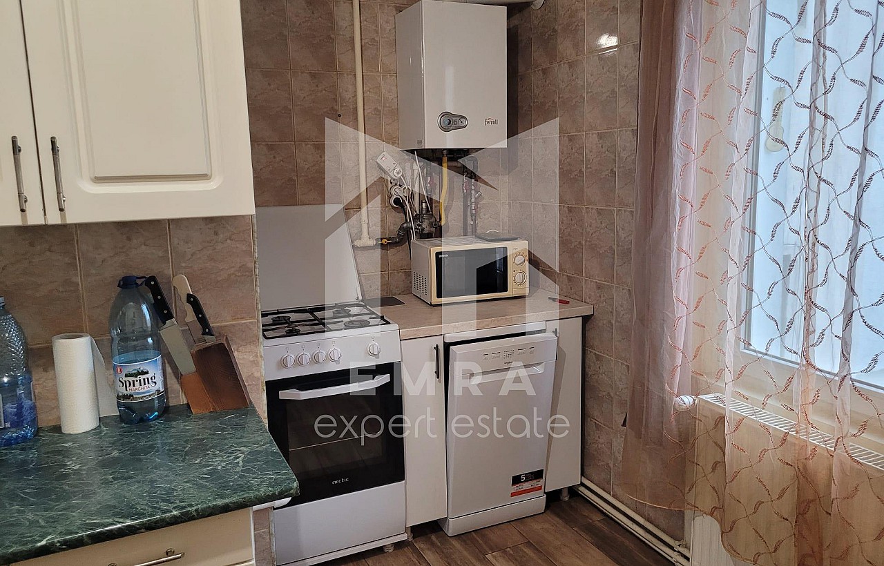 De închiriat apartament 4 camere Mures, Târgu Mureș, Cutezanței - Livezeni