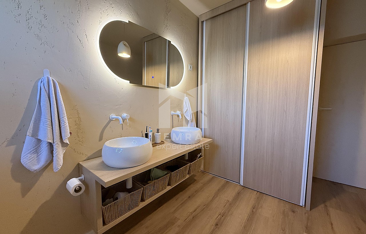 De vânzare casa  Mures, Budiu Mic, Intrare in sat