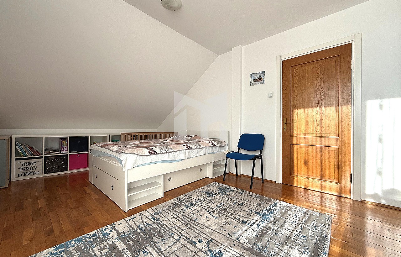 De vânzare casa  Mures, Sâncraiu De Mureș, Cart. Răsăritului