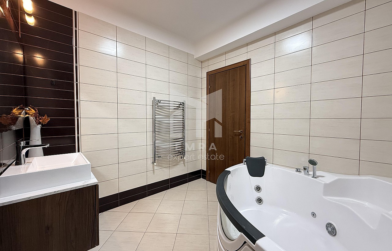 De închiriat apartament 4 camere Mures, Târgu Mureș, Cutezanței-Negoiului