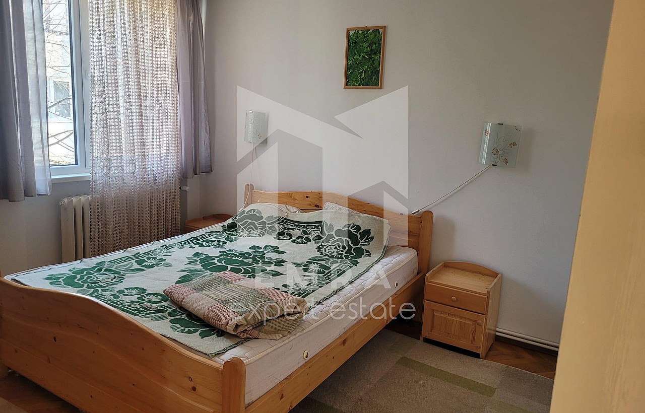 De închiriat apartament 4 camere Mures, Târgu Mureș, Tudor Vechi - Dacia