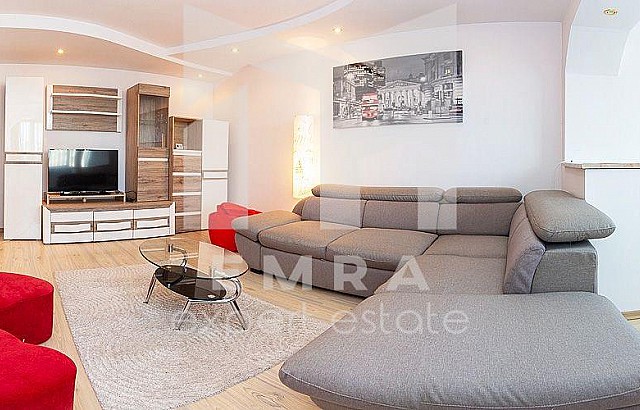 De închiriat apartament 3 camere Mures, Târgu Mureș, Dâmbul Pietros - stânga