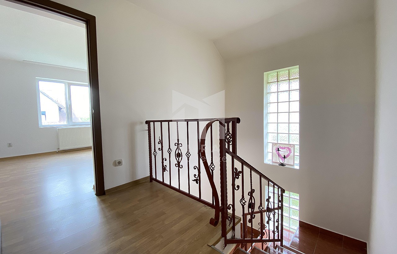 De vânzare casa  Mures, Sântana De Mureș, CIS Gaz