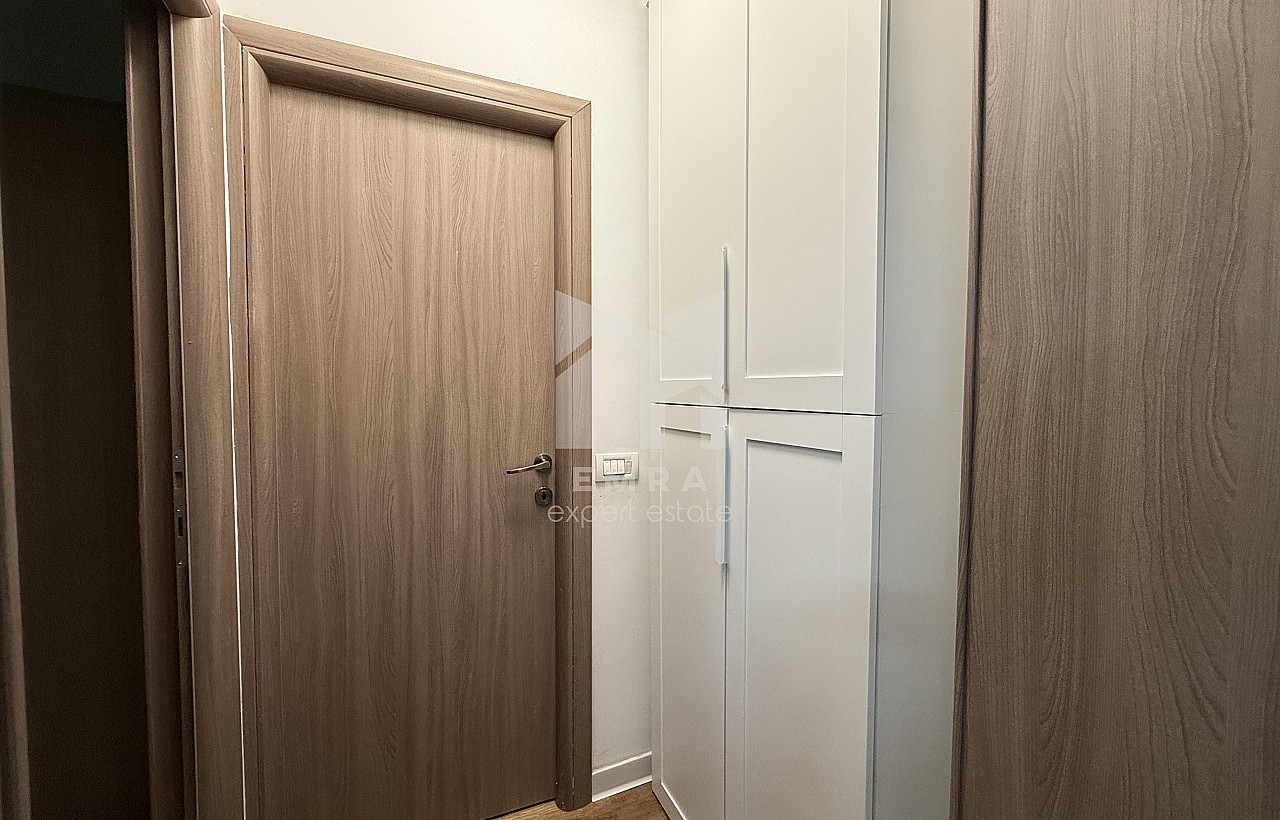 De vânzare apartament 2 camere Mures, Târgu Mureș, Cornișa - Platou