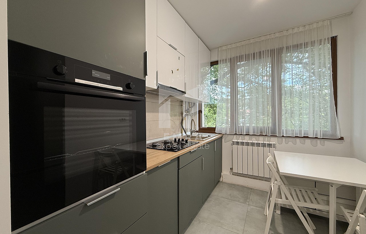 De vânzare apartament 2 camere Mures, Târgu Mureș, Cornișa - Platou