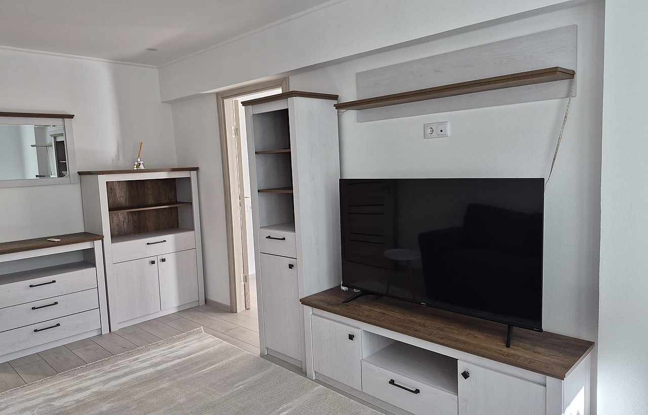 De închiriat apartament 3 camere Mures, Târgu Mureș, Corina - Auchan