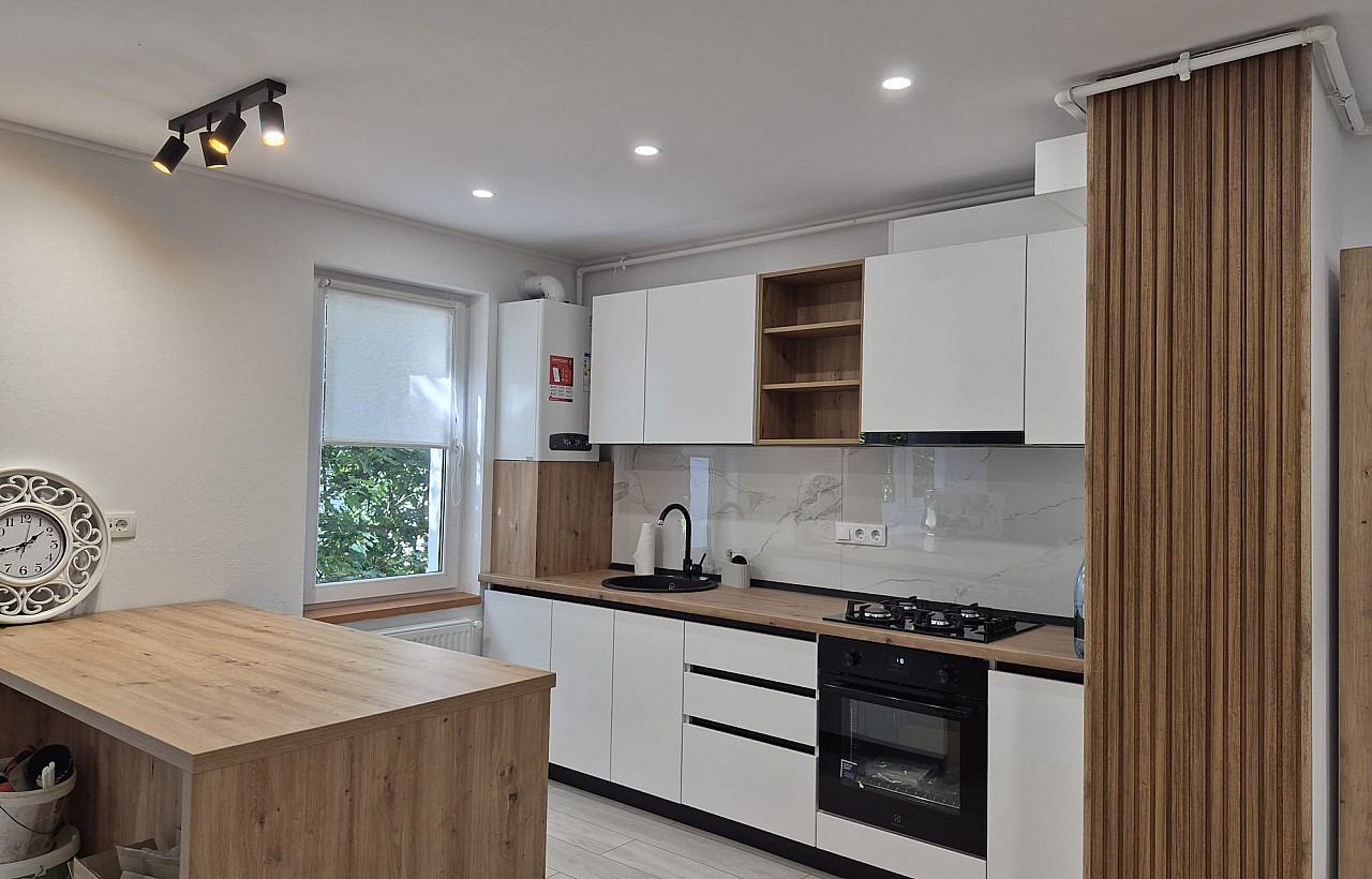 De închiriat apartament 3 camere Mures, Târgu Mureș, Corina - Auchan