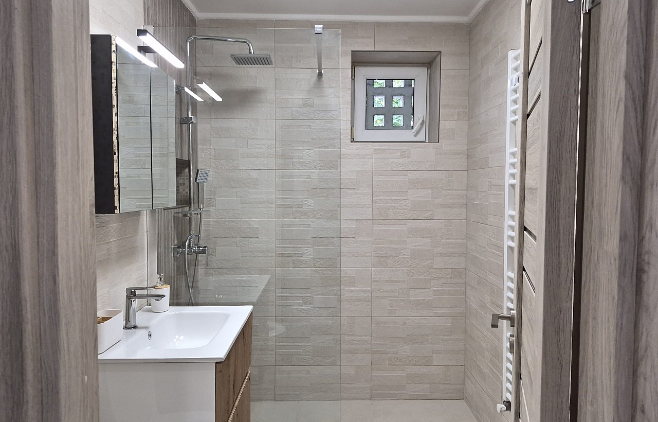De închiriat apartament 3 camere Mures, Târgu Mureș, Corina - Auchan